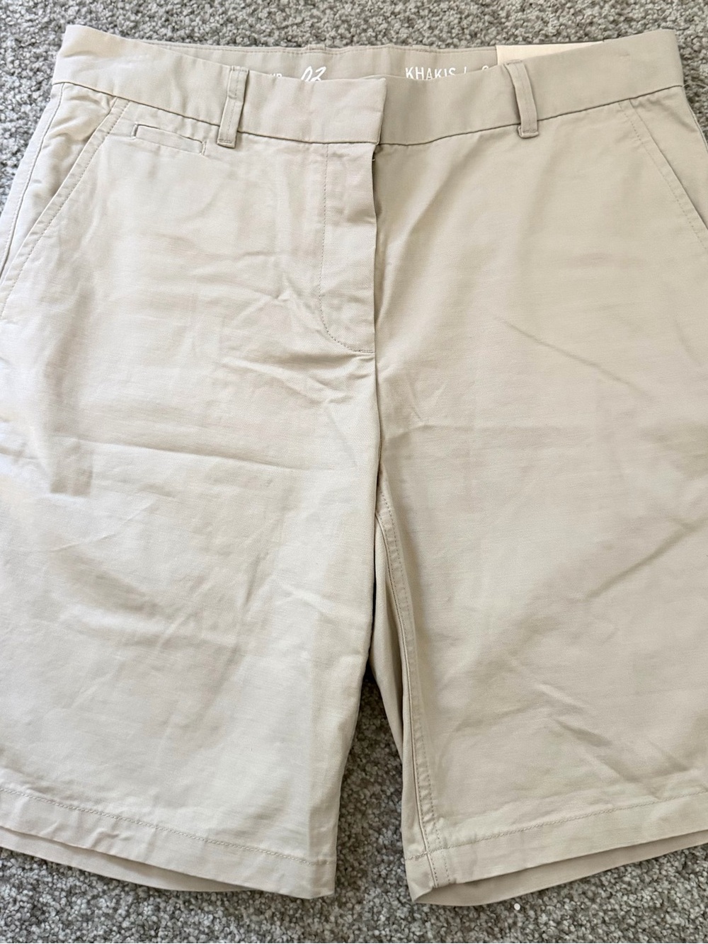Khakis by GAP Beige Women’s Shorts- Size 2